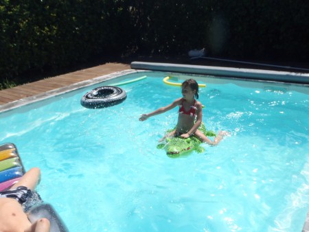 Margaux sur le crocodile 